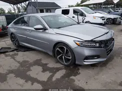 1HGCV1F3XJA207630 2018 HONDA ACCORD