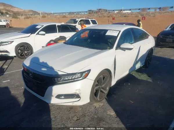 1HGCV1F3XJA207935 2018 HONDA ACCORD - Image 2