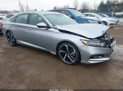 1HGCV1F3XJA211886 2018 HONDA ACCORD