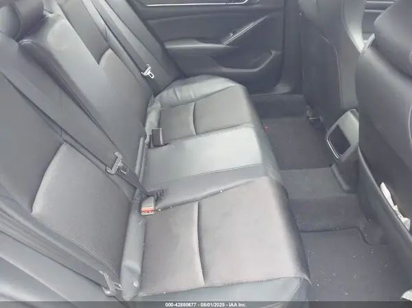 1HGCV1F3XJA222788 2018 HONDA ACCORD - Image 8