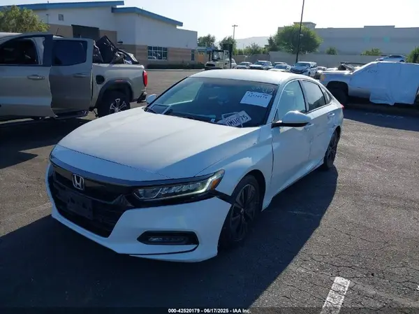 1HGCV1F3XJA225237 2018 HONDA ACCORD - Image 2
