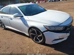 1HGCV1F3XJA227165 2018 HONDA ACCORD