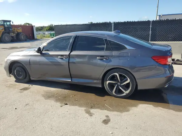 1HGCV1F3XJA228395 2018 HONDA ACCORD - Image 2