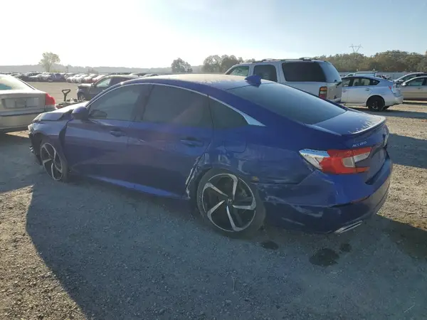 1HGCV1F3XJA230048 2018 HONDA ACCORD - Image 2