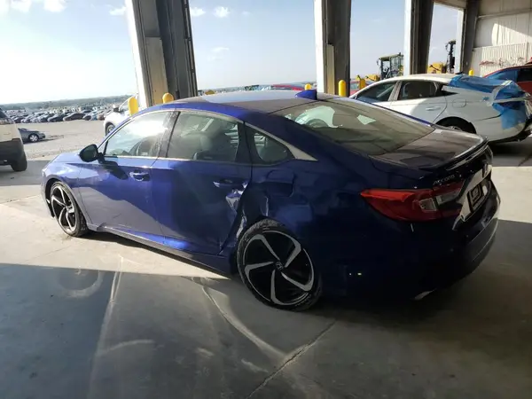1HGCV1F3XJA230258 2018 HONDA ACCORD - Image 2