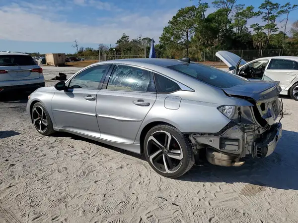 1HGCV1F3XJA234617 2018 HONDA ACCORD - Image 2