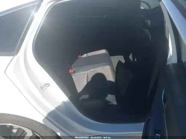 1HGCV1F3XJA235587 2018 HONDA ACCORD - Image 8