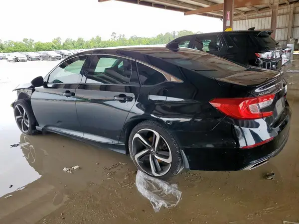1HGCV1F3XJA239719 2018 HONDA ACCORD - Image 2