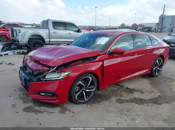 1HGCV1F3XJA240076 2018 HONDA ACCORD - Image 2