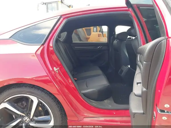 1HGCV1F3XJA240076 2018 HONDA ACCORD - Image 8