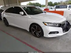 1HGCV1F3XJA242328 2018 HONDA ACCORD