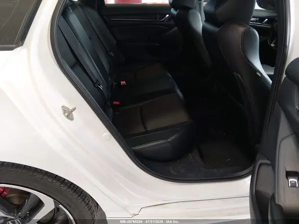 1HGCV1F3XJA242328 2018 HONDA ACCORD - Image 8