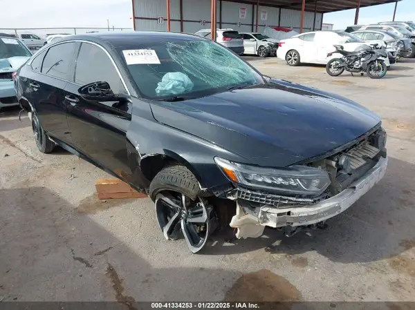1HGCV1F3XJA243253 2018 HONDA ACCORD - Image 1
