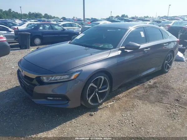 1HGCV1F3XJA243379 2018 HONDA ACCORD - Image 2