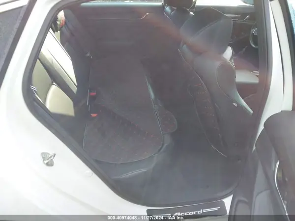 1HGCV1F3XJA248470 2018 HONDA ACCORD - Image 8