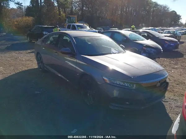 1HGCV1F3XJA249635 2018 HONDA ACCORD - Image 1