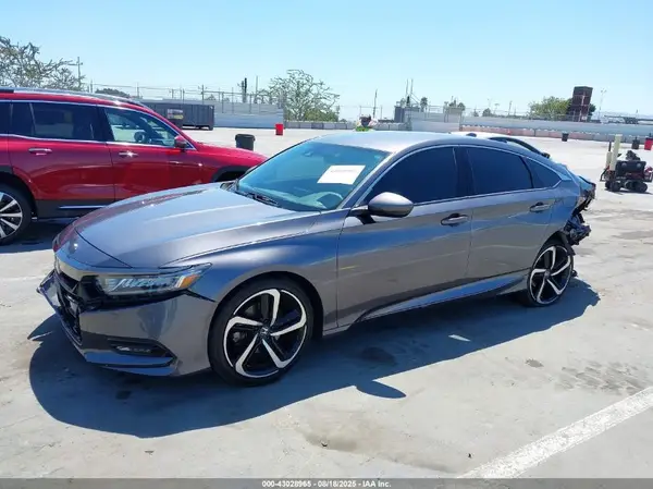 1HGCV1F3XJA250753 2018 HONDA ACCORD - Image 2