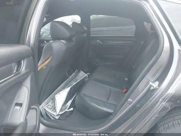 1HGCV1F3XJA252891 2018 HONDA ACCORD - Image 8