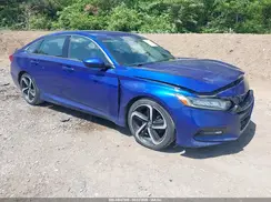 1HGCV1F3XJA253961 2018 HONDA ACCORD