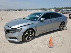 1HGCV1F3XJA257332 2018 HONDA ACCORD