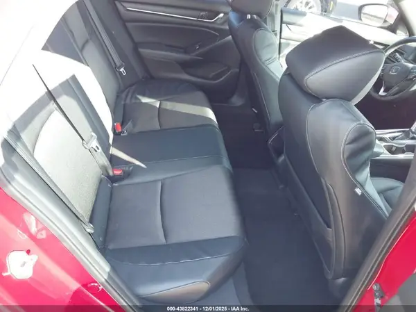 1HGCV1F3XJA261168 2018 HONDA ACCORD - Image 8