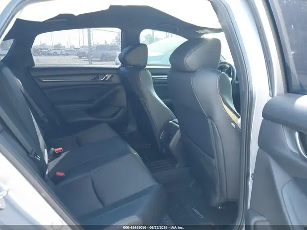 1HGCV1F3XJA265611 2018 HONDA ACCORD - Image 8