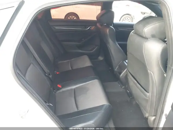 1HGCV1F3XJA265768 2018 HONDA ACCORD - Image 8