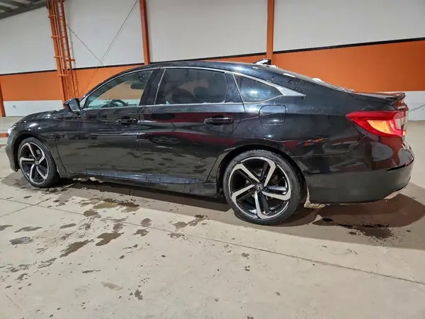 1HGCV1F3XJA807306 2018 HONDA ACCORD - Image 2