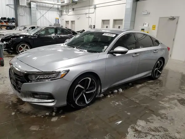 1HGCV1F3XJA807564 2018 HONDA ACCORD - Image 1
