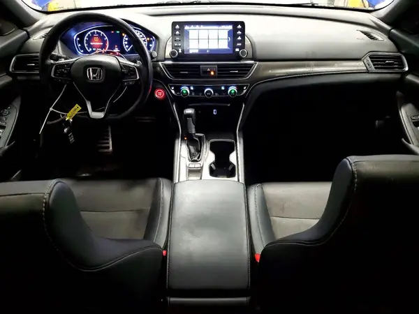 1HGCV1F3XJA808052 2018 HONDA ACCORD - Image 8