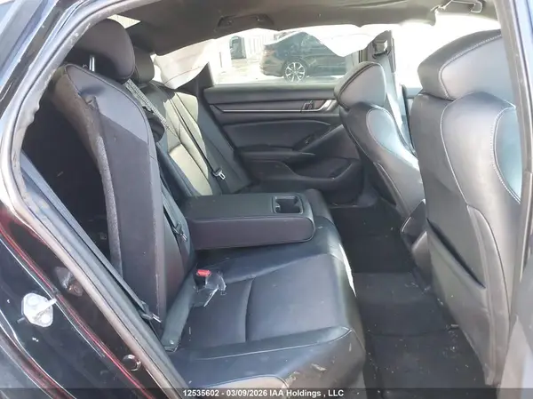 1HGCV1F3XJA811565 2018 HONDA ACCORD - Image 8