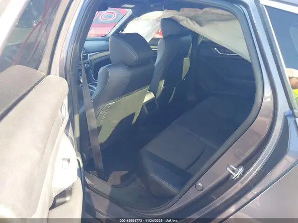 1HGCV1F3XKA008000 2019 HONDA ACCORD - Image 8