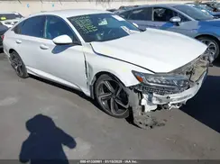 1HGCV1F3XKA037559 2019 HONDA ACCORD