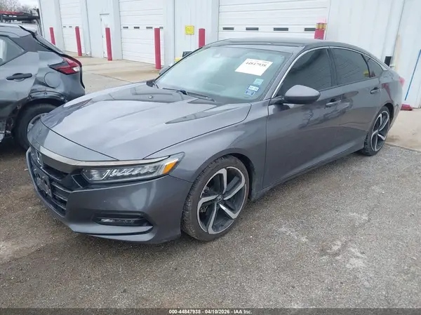 1HGCV1F3XKA043488 2019 HONDA ACCORD - Image 2