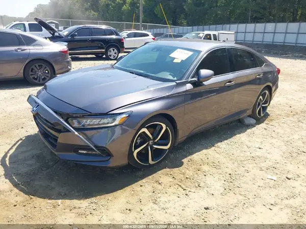 1HGCV1F3XKA069978 2019 HONDA ACCORD - Image 2