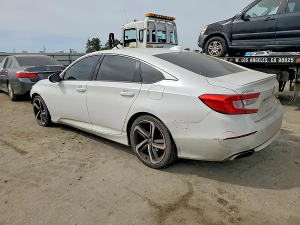 1HGCV1F3XKA076717 2019 HONDA ACCORD - Image 2