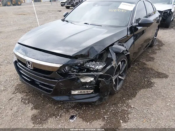 2019 HONDA ACCORD auction photo 6