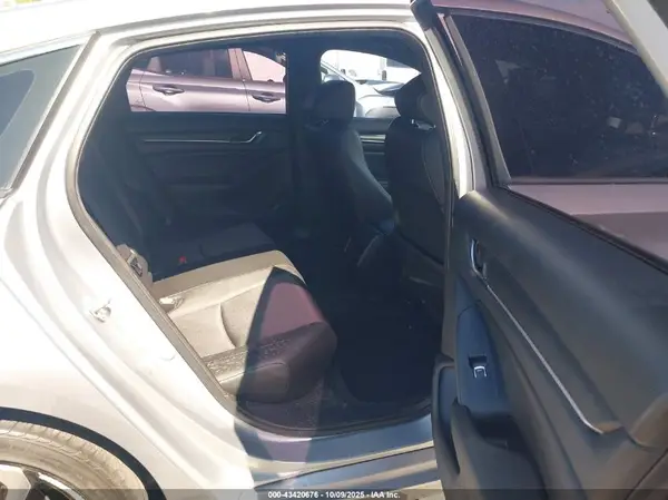 1HGCV1F3XKA105052 2019 HONDA ACCORD - Image 8