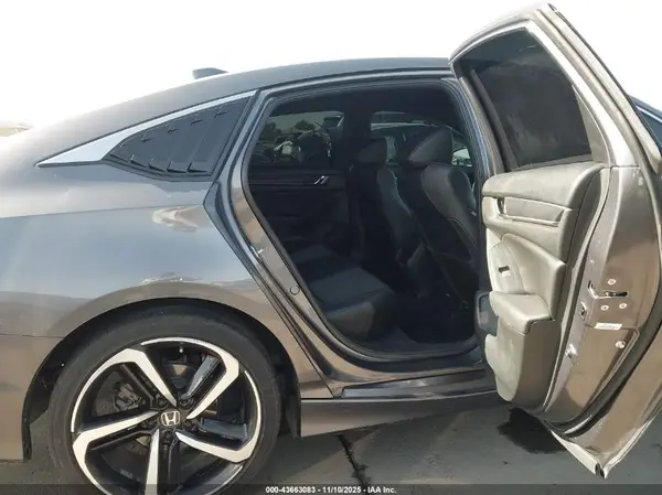 1HGCV1F3XKA147964 2019 HONDA ACCORD - Image 8