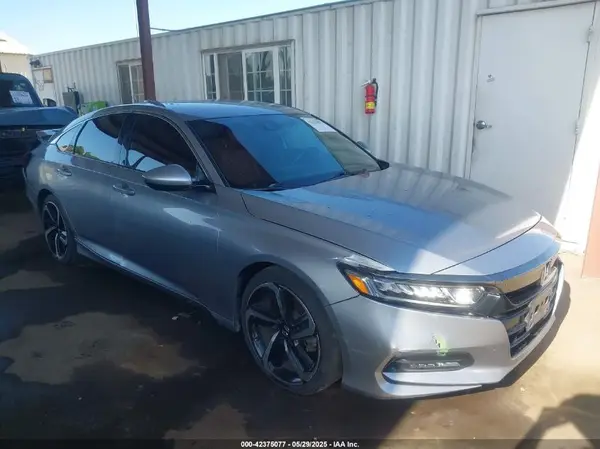 1HGCV1F3XKA150198 2019 HONDA ACCORD - Image 1