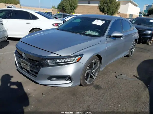 1HGCV1F3XKA153943 2019 HONDA ACCORD - Image 2