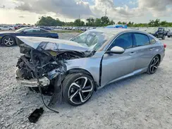 1HGCV1F3XKA155496 2019 HONDA ACCORD