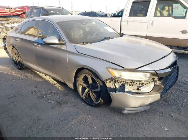 1HGCV1F3XKA159015 2019 HONDA ACCORD - Image 1