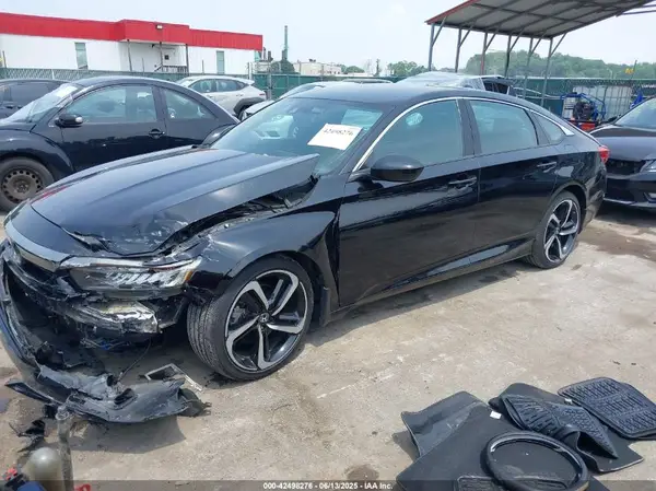 1HGCV1F3XNA017879 2022 HONDA ACCORD - Image 2