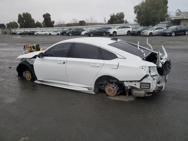 1HGCV1F3XNA057895 2022 HONDA ACCORD - Image 2