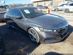 1HGCV1F40JA083893 2018 HONDA ACCORD