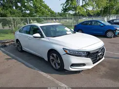 1HGCV1F40JA099883 2018 HONDA ACCORD