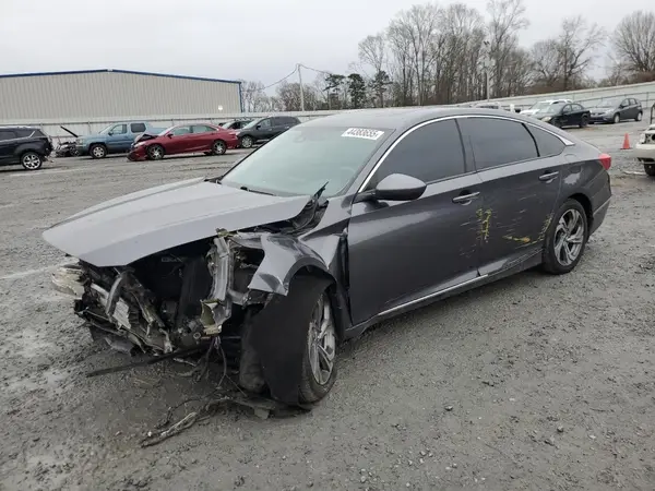 1HGCV1F40JA132218 2018 HONDA ACCORD - Image 1
