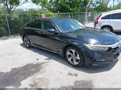 1HGCV1F40JA158320 2018 HONDA ACCORD