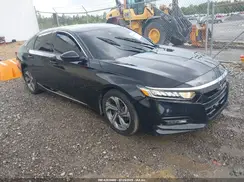1HGCV1F41JA027557 2018 HONDA ACCORD